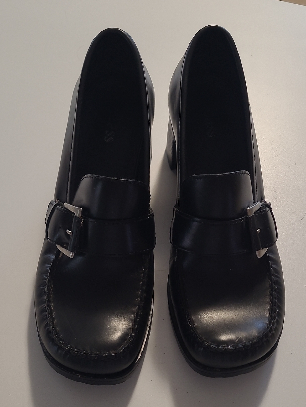 Bass Classic Black Leather Buckle Loafers Size 6.5